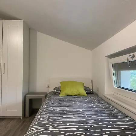 Apartma Fojana * Dobrovo