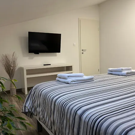 Apartma Fojana Lejlighed *